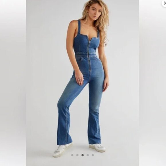 Free People We the Free CRVY 2nd Ave One Piece Denim Jumpsuit Size 12 - Picture 1 of 4